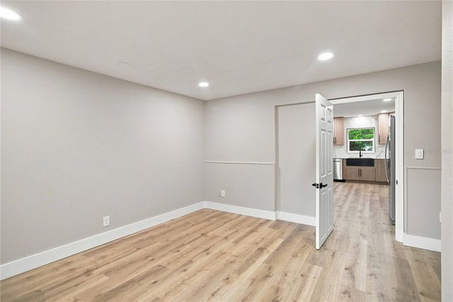 2770 WOOD STREET, Sarasota, FL 34237