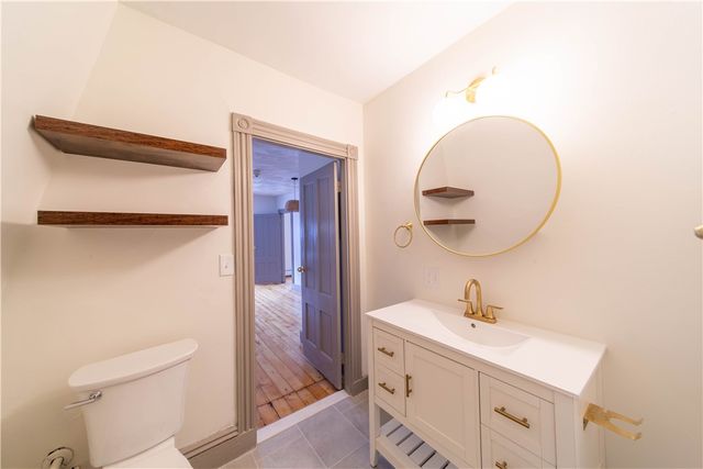 309 Main Street 2, East Greenwich, RI 02818