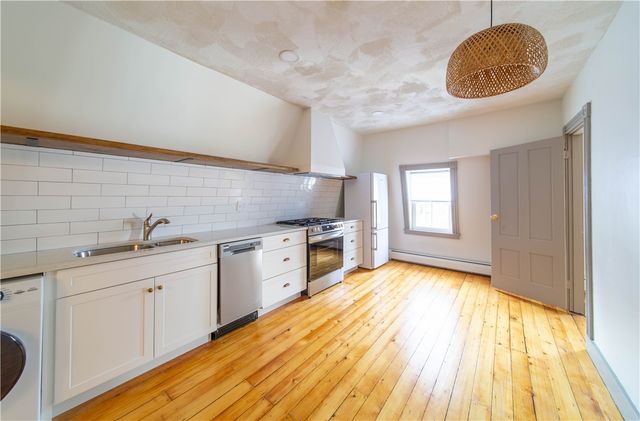 309 Main Street 2, East Greenwich, RI 02818