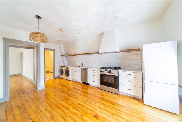 309 Main Street 2, East Greenwich, RI 02818