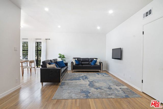 344 S Rexford Drive 4, Beverly Hills, CA 90212