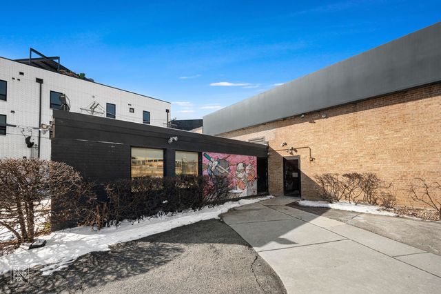 1322 W Walton Street, Chicago, IL 60642