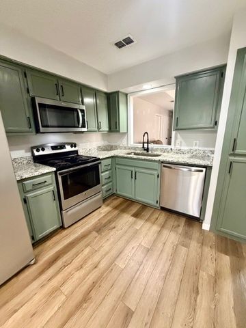 1015 Bull Run, Denton, TX 76209