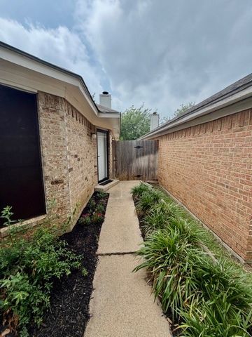 1015 Bull Run, Denton, TX 76209