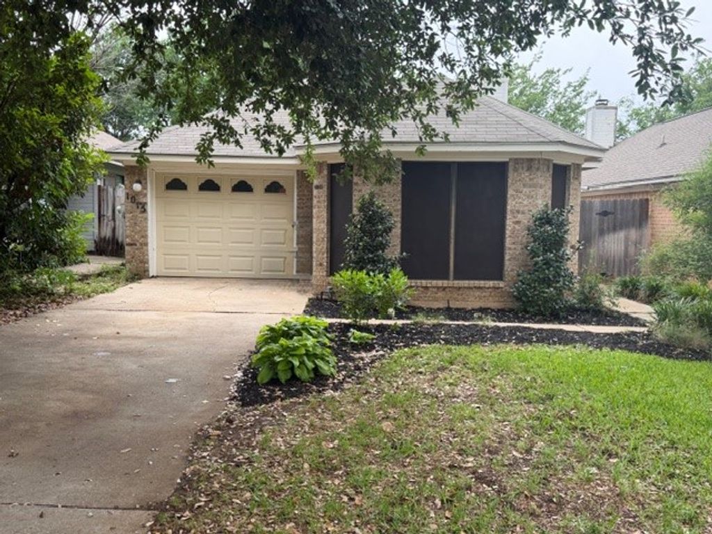 1015 Bull Run, Denton, TX 76209
