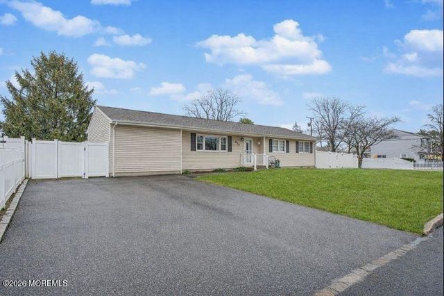 237 Pine Tree Drive, Brick, NJ 08723