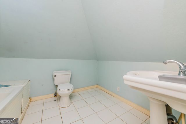 59 Warren Street, Hawkinsville, GA 31036