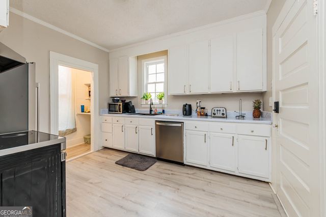 59 Warren Street, Hawkinsville, GA 31036