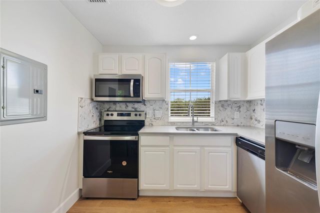 785 OAK SHADOWS ROAD, Kissimmee, FL 34747