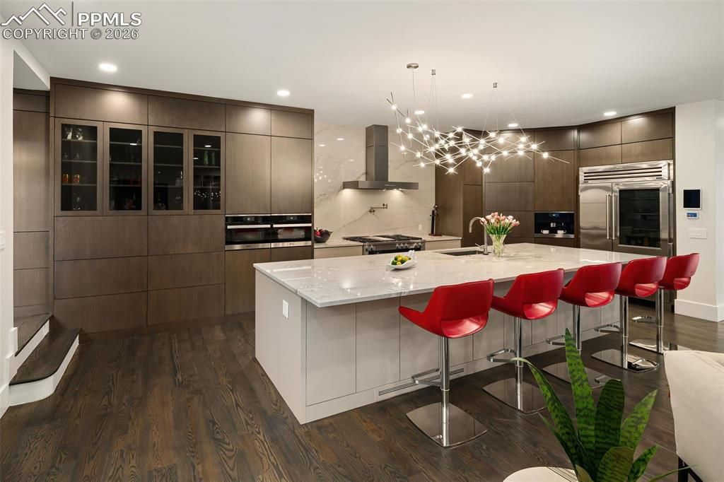 Image 4 of property listing at 418 Steele Street, Denver, CO 80206