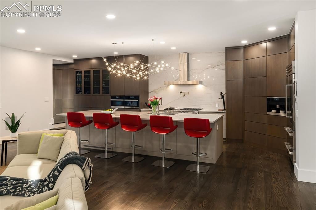 Image 8 of property listing at 418 Steele Street, Denver, CO 80206