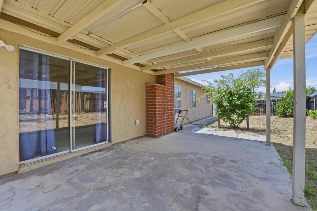 Image 20 of property listing at 10016 Bilteer Court, Santee, CA 92071
