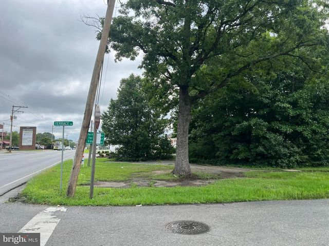 3298 OLD WASHINGTON RD, Waldorf, MD 20602