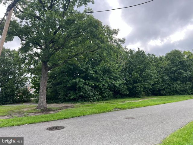 3298 OLD WASHINGTON RD, Waldorf, MD 20602