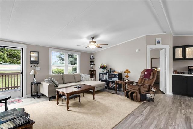 1677 Jennings Road, Olin, NC 28660