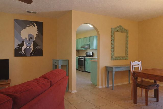 1780 Carin Court SE, Rio Rancho, NM 87124