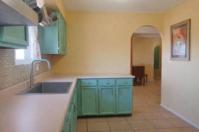 1780 Carin Court SE, Rio Rancho, NM 87124