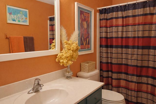 1780 Carin Court SE, Rio Rancho, NM 87124