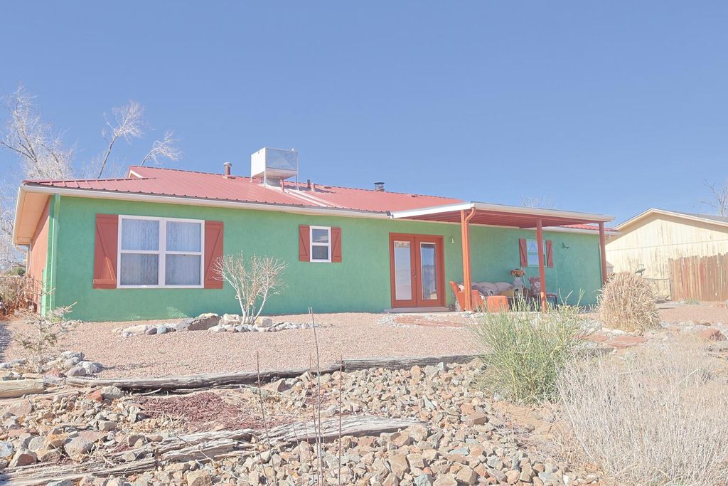 1780 Carin Court SE, Rio Rancho, NM 87124