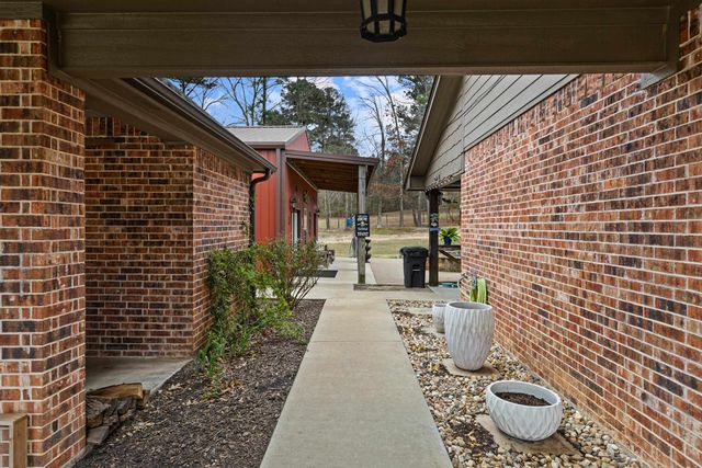 1701 County Road 1124, Kilgore, TX 75662