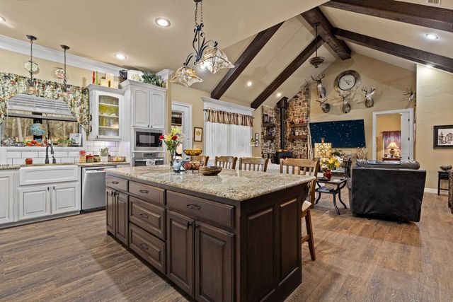 1701 County Road 1124, Kilgore, TX 75662