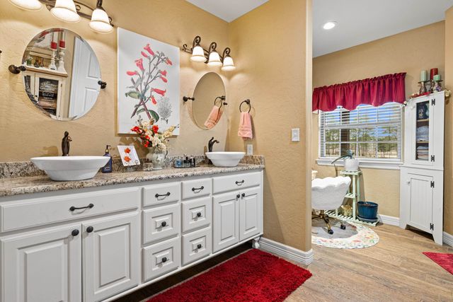 1701 County Road 1124, Kilgore, TX 75662