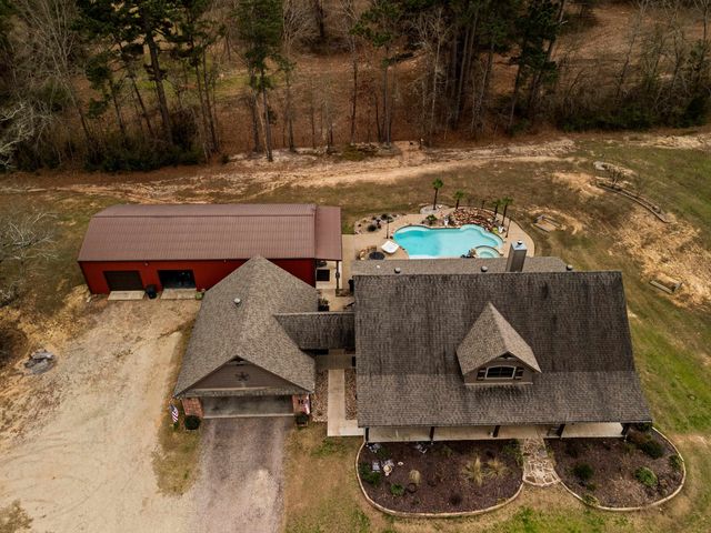 1701 County Road 1124, Kilgore, TX 75662