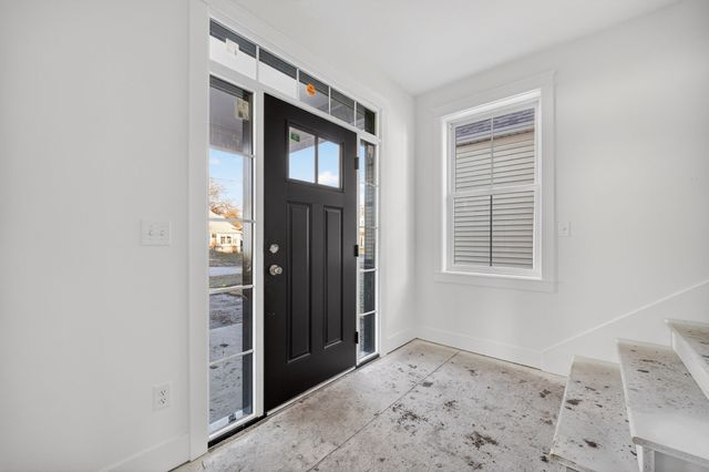 425 E Granger Avenue, Des Moines, IA 50315