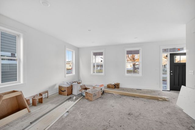 425 E Granger Avenue, Des Moines, IA 50315