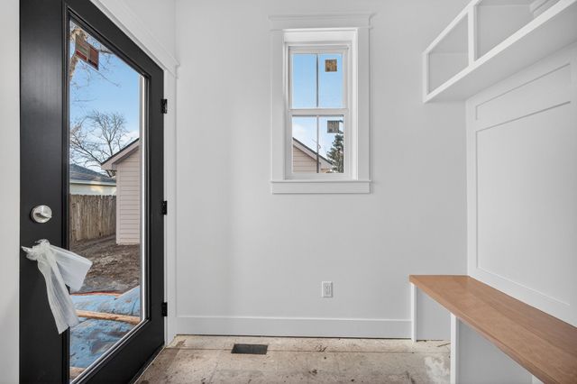 425 E Granger Avenue, Des Moines, IA 50315