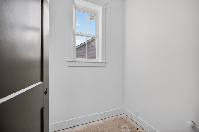 425 E Granger Avenue, Des Moines, IA 50315