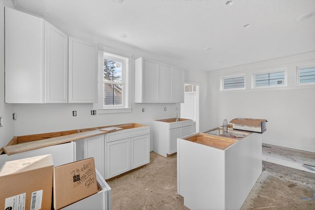 425 E Granger Avenue, Des Moines, IA 50315