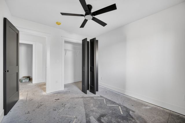 425 E Granger Avenue, Des Moines, IA 50315