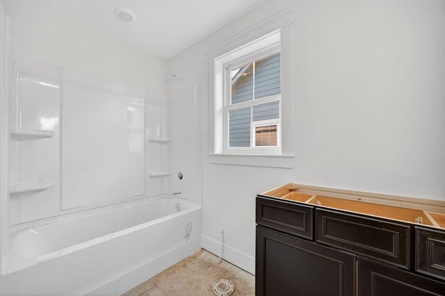 425 E Granger Avenue, Des Moines, IA 50315