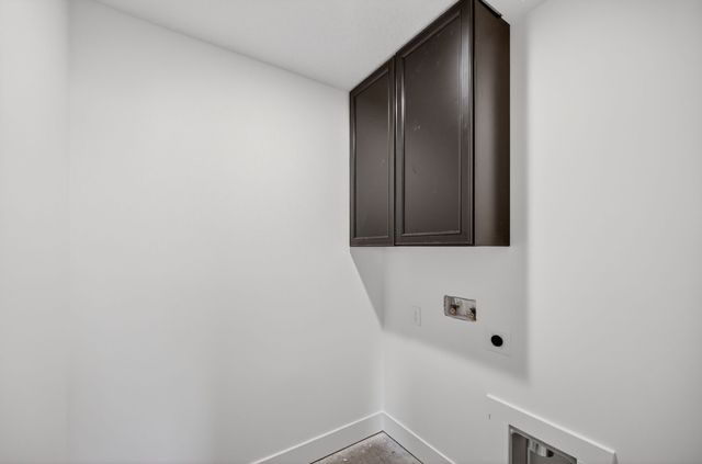 425 E Granger Avenue, Des Moines, IA 50315