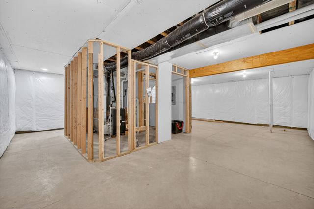 425 E Granger Avenue, Des Moines, IA 50315