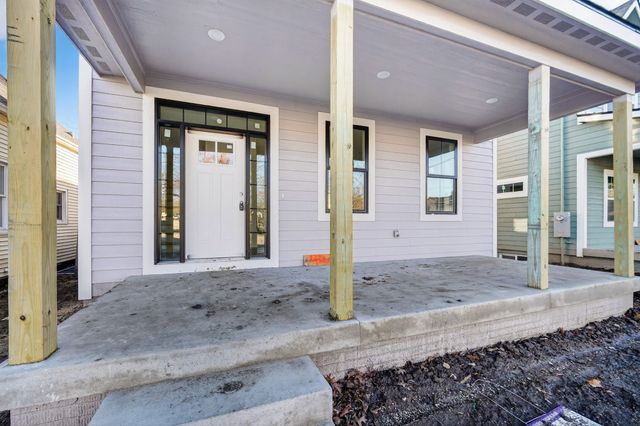 425 E Granger Avenue, Des Moines, IA 50315