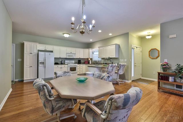 328 Lauryn Meadows Court, Fairfield, OH 45014