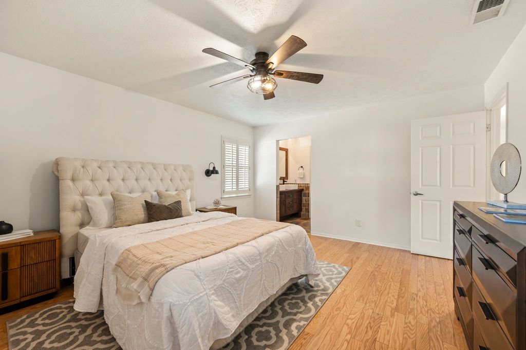 12450 Wood Manor Circle, Farmers Branch, TX 75234 — photo 5