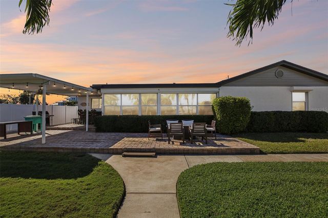 3963 14TH STREET NE, St Petersburg, FL 33703