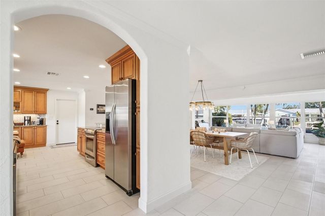 3963 14TH STREET NE, St Petersburg, FL 33703