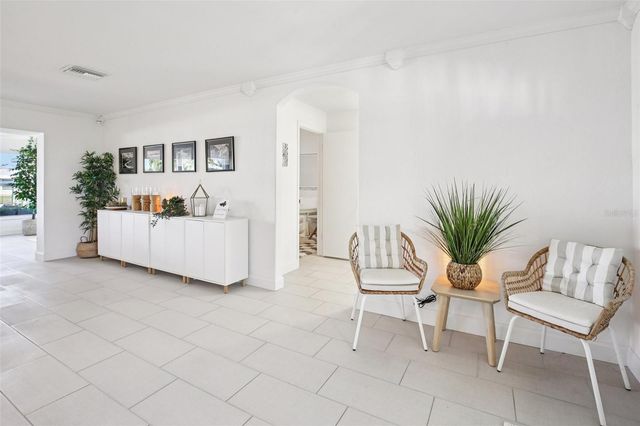 3963 14TH STREET NE, St Petersburg, FL 33703