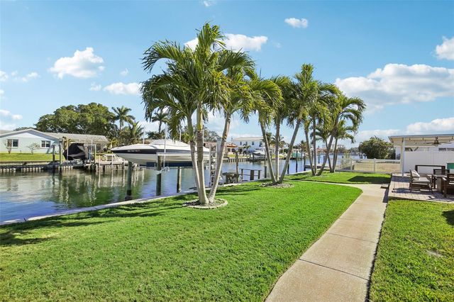 3963 14TH STREET NE, St Petersburg, FL 33703