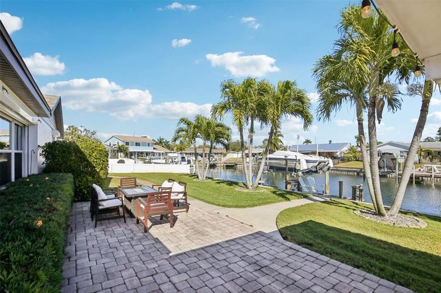 3963 14TH STREET NE, St Petersburg, FL 33703