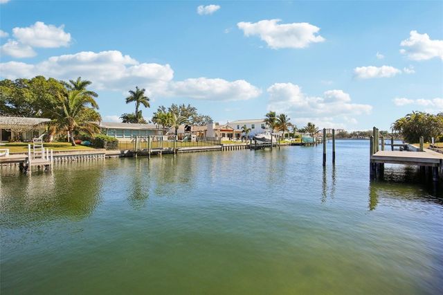 3963 14TH STREET NE, St Petersburg, FL 33703