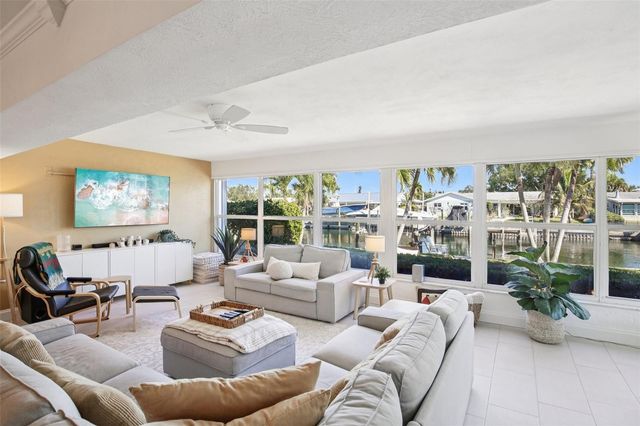 3963 14TH STREET NE, St Petersburg, FL 33703