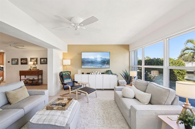 3963 14TH STREET NE, St Petersburg, FL 33703