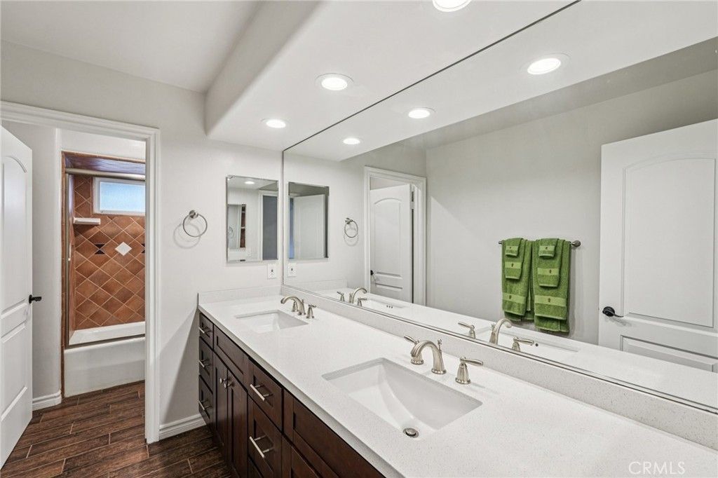 Image 20 of property listing at 30900 Early Round Drive, Canyon Lake, CA 92587