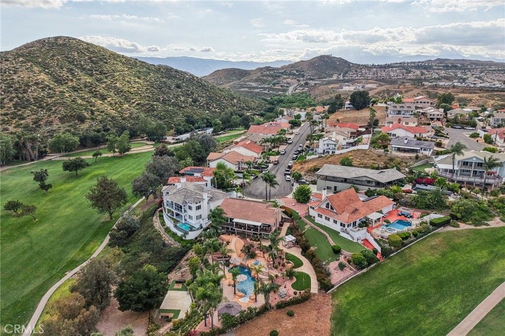 Image 41 of property listing at 30900 Early Round Drive, Canyon Lake, CA 92587