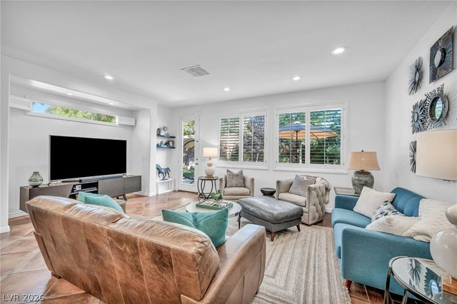 11464 Diveley Avenue, Las Vegas, NV 89138